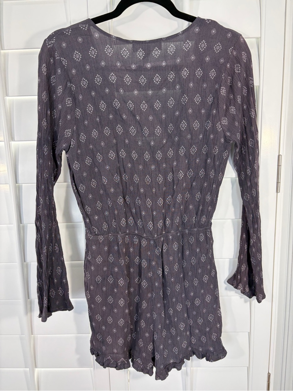 Full Tilt Lace-Up V-neck Long Sleeve Romper (M) - Picture 2 of 6